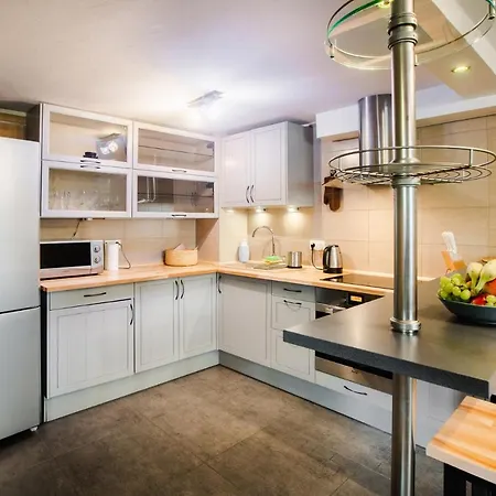 Dwupietrowy Grota 2 Apartment *